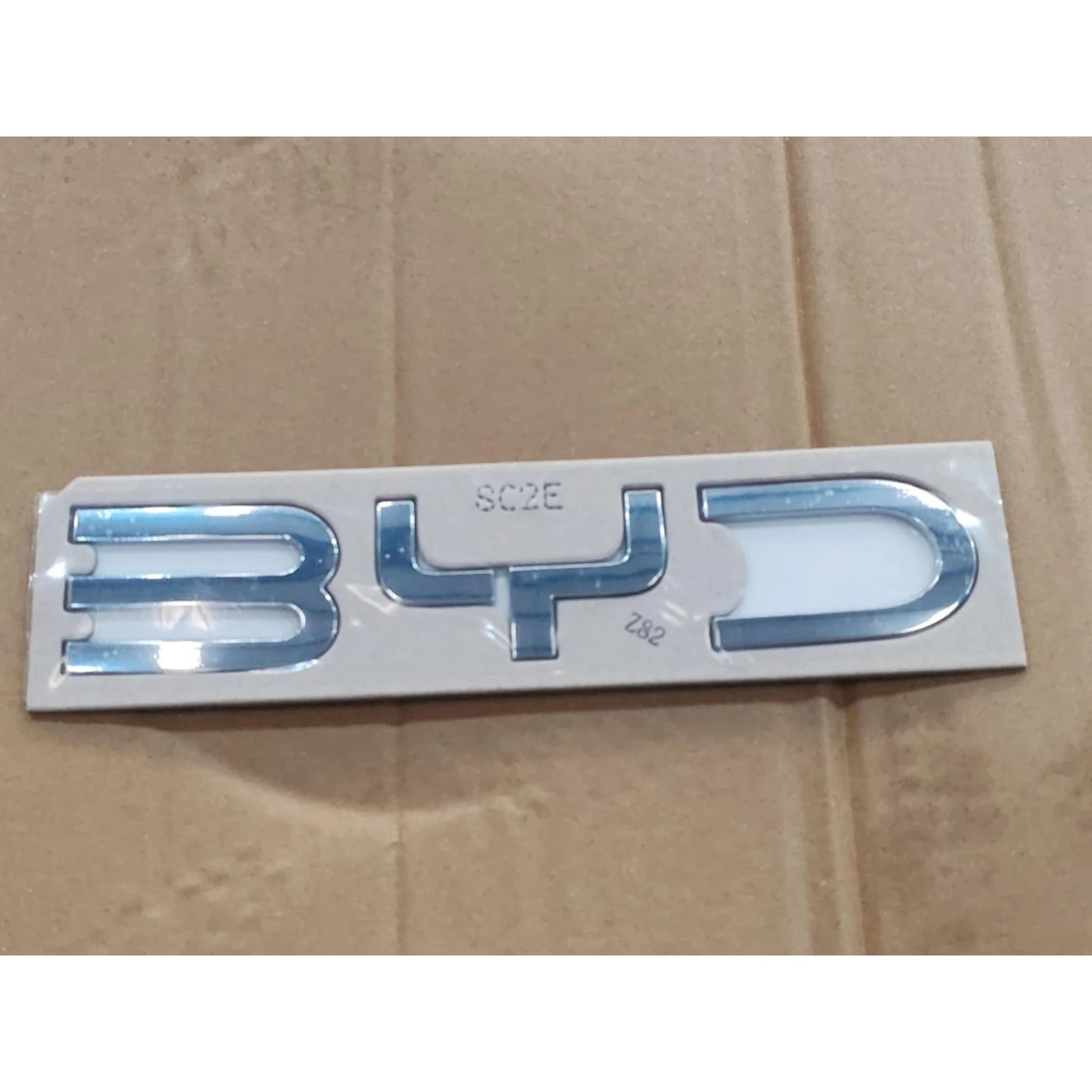 BYD ATTO 3 Rear Door Byd Logo Assembly SC2E-3921580 - Image 2