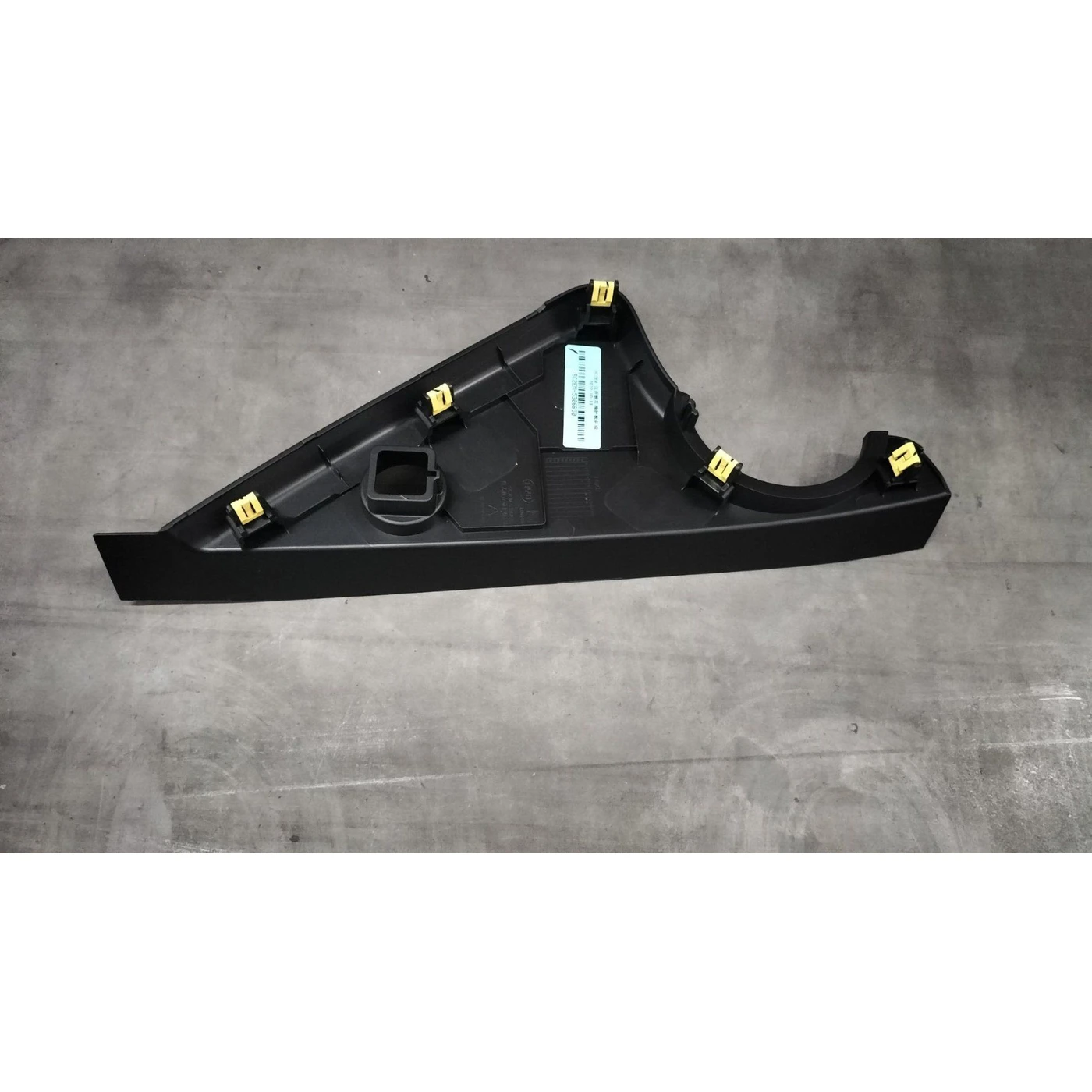 BYD ATTO 3 Dashboard Lower Left Guard Assembly Dashboard Lower Right Guard Assembly Dashboard Lower Left Soundproofing Panel Assembly SC2E-5306840…
