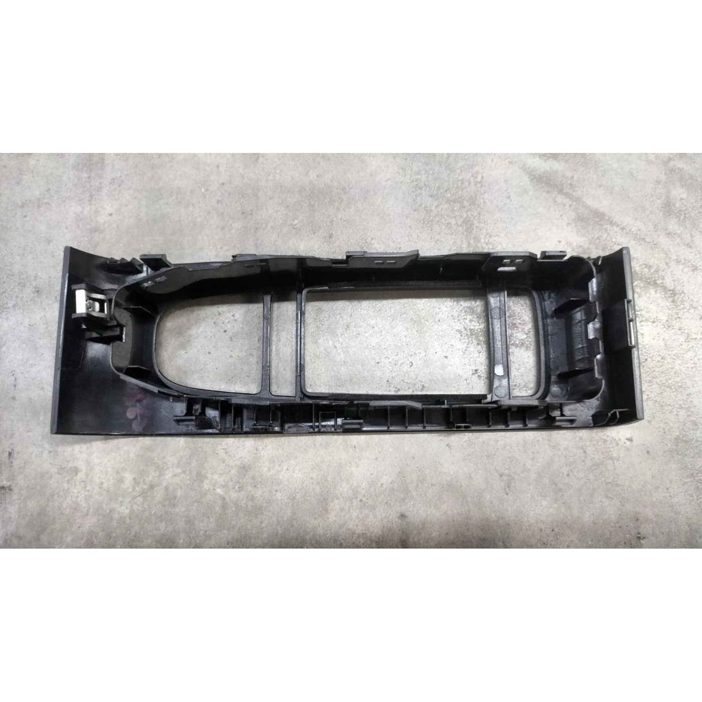 BYD ATTO 3 / Yuan PLUS Door Control Panel Assembly Right and Left Front SC2EM-6102540 - Image 3