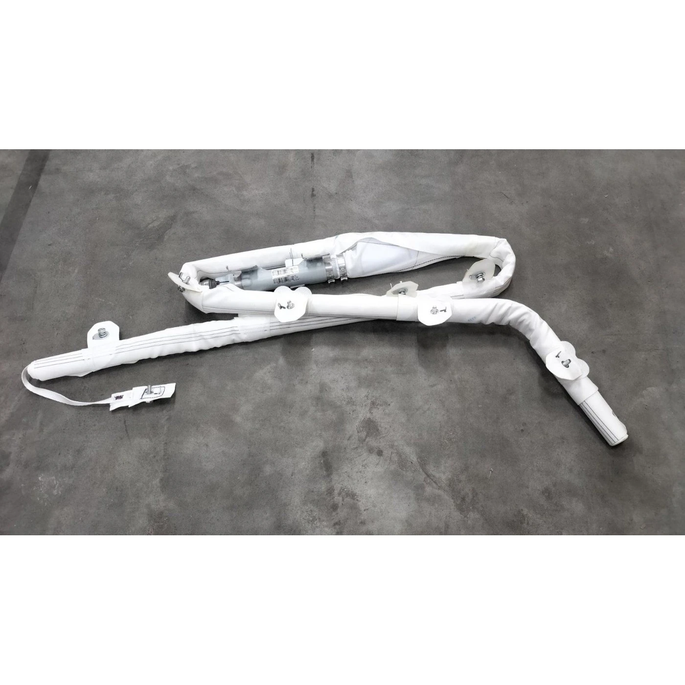 BYD ATTO 3 / Yuan PLUS Driver and Front Passenger Airbag Modules Left and Right Curtain Airbag Modules SC2EM-5820200 SC2EM-5820700 SC2EM-5820800