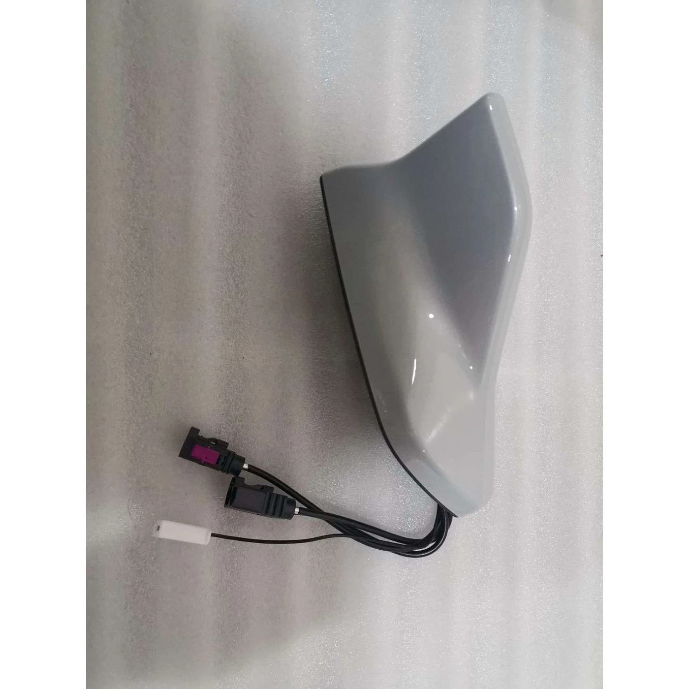 BYD ATTO 3 / Yuan PLUS External Antenna Dusky White and Brick Red SC2EM-7903500-00WAC - Image 2
