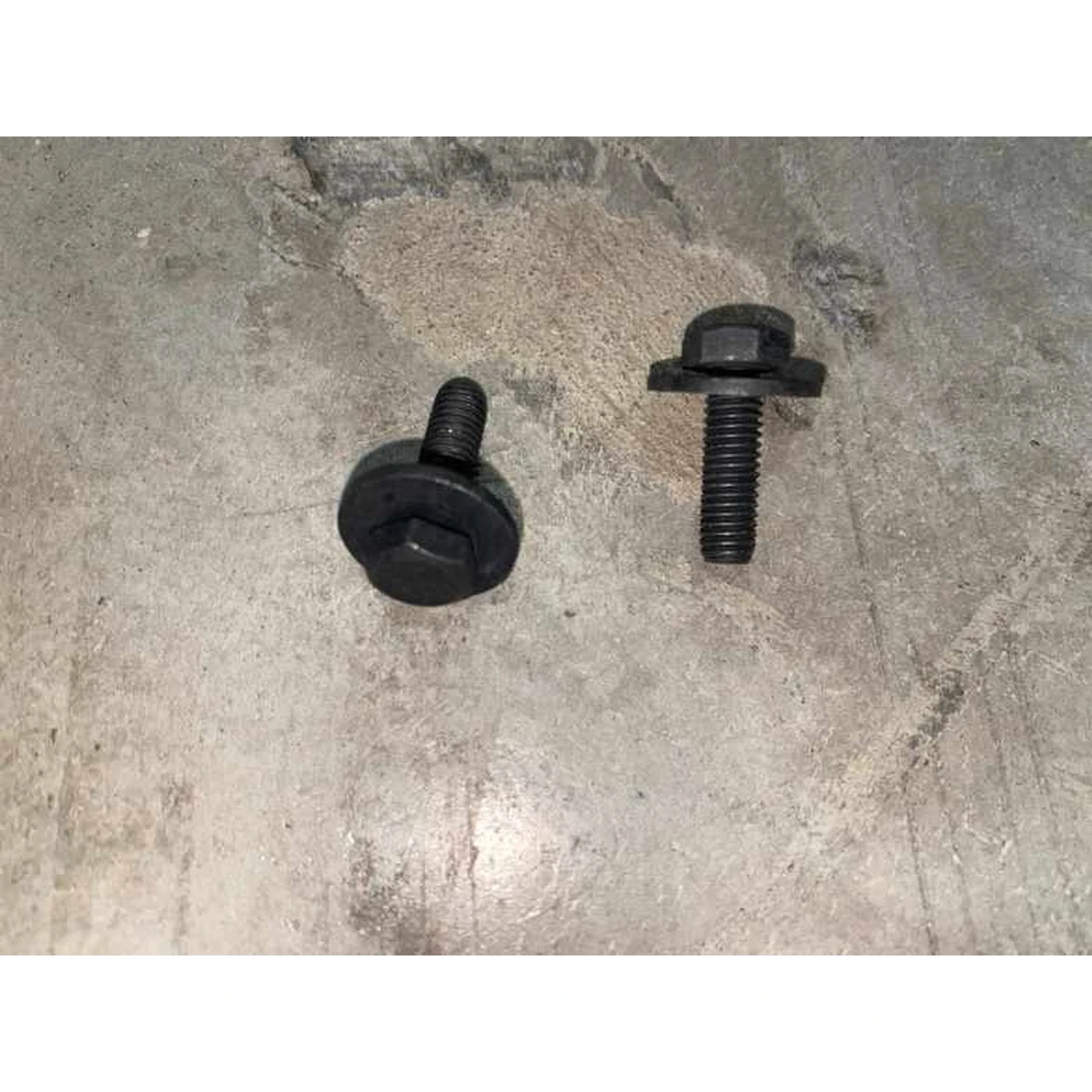 BYD ATTO 3 Hex Head Bolt and Large Washer Combo Q150b0620t1f62k Q40206 Q150b0620t1f62khp1 Q40206h Q150B0620T1F62KQ40206