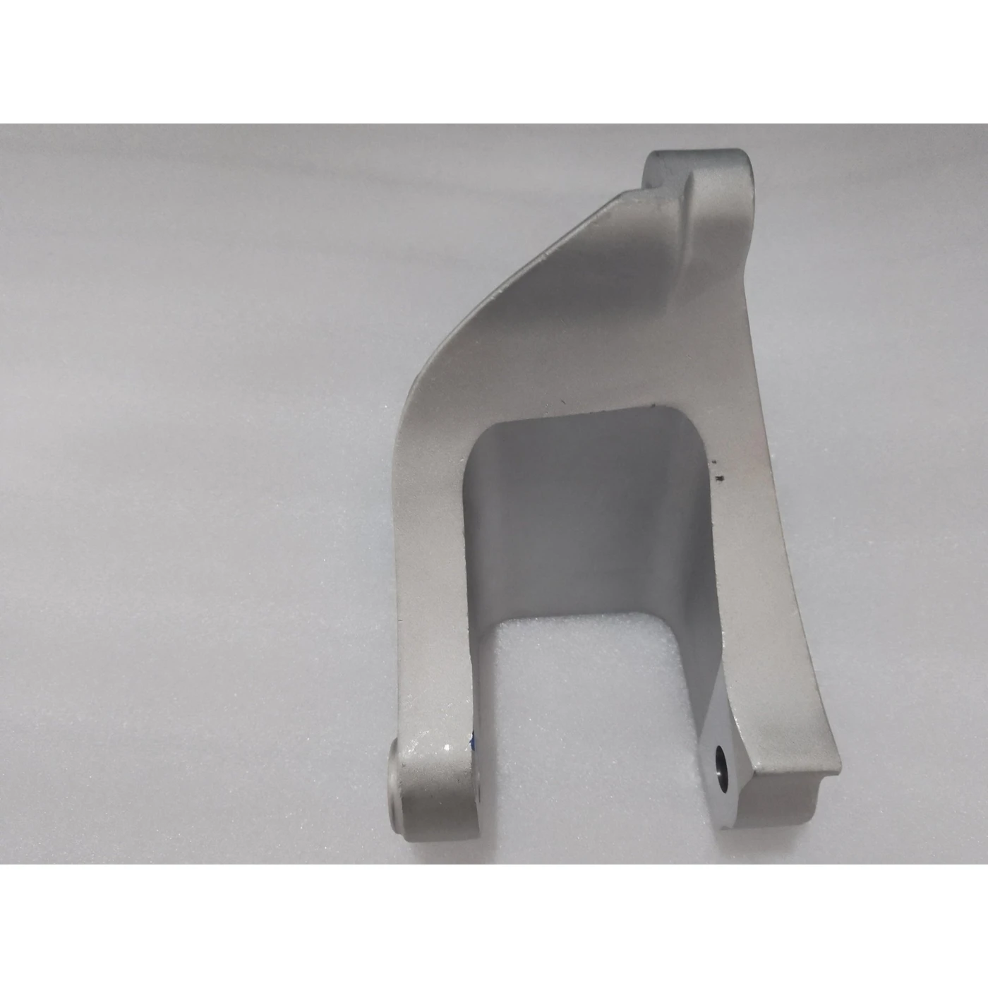 Powertrain Rear Mount Bracket Assembly - Image 2