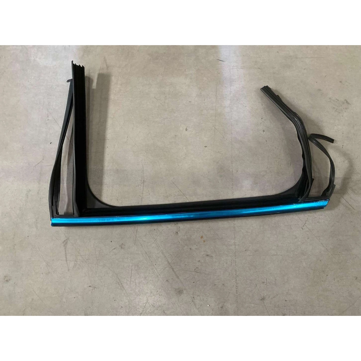 Right Rear Door Weatherstrip Assembly