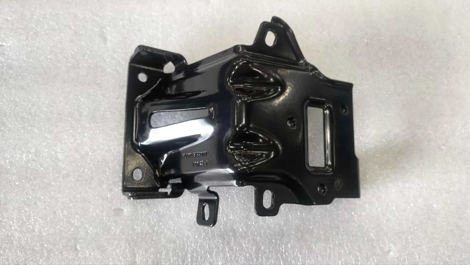 BYD Dolphin Distribution Box Holder Ⅰ EM2EU-3722111A