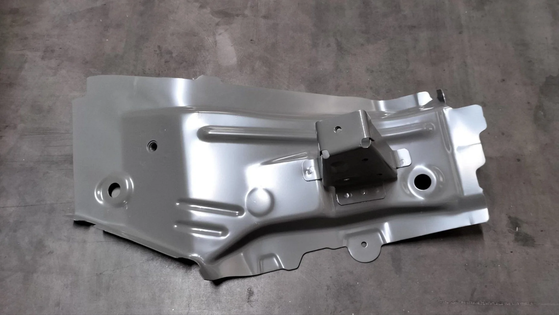 BYD Dolphin Front Section Reinforcement Plate Assembly Of Rear Right Longitudinal Beam EM2EU-5101439/77