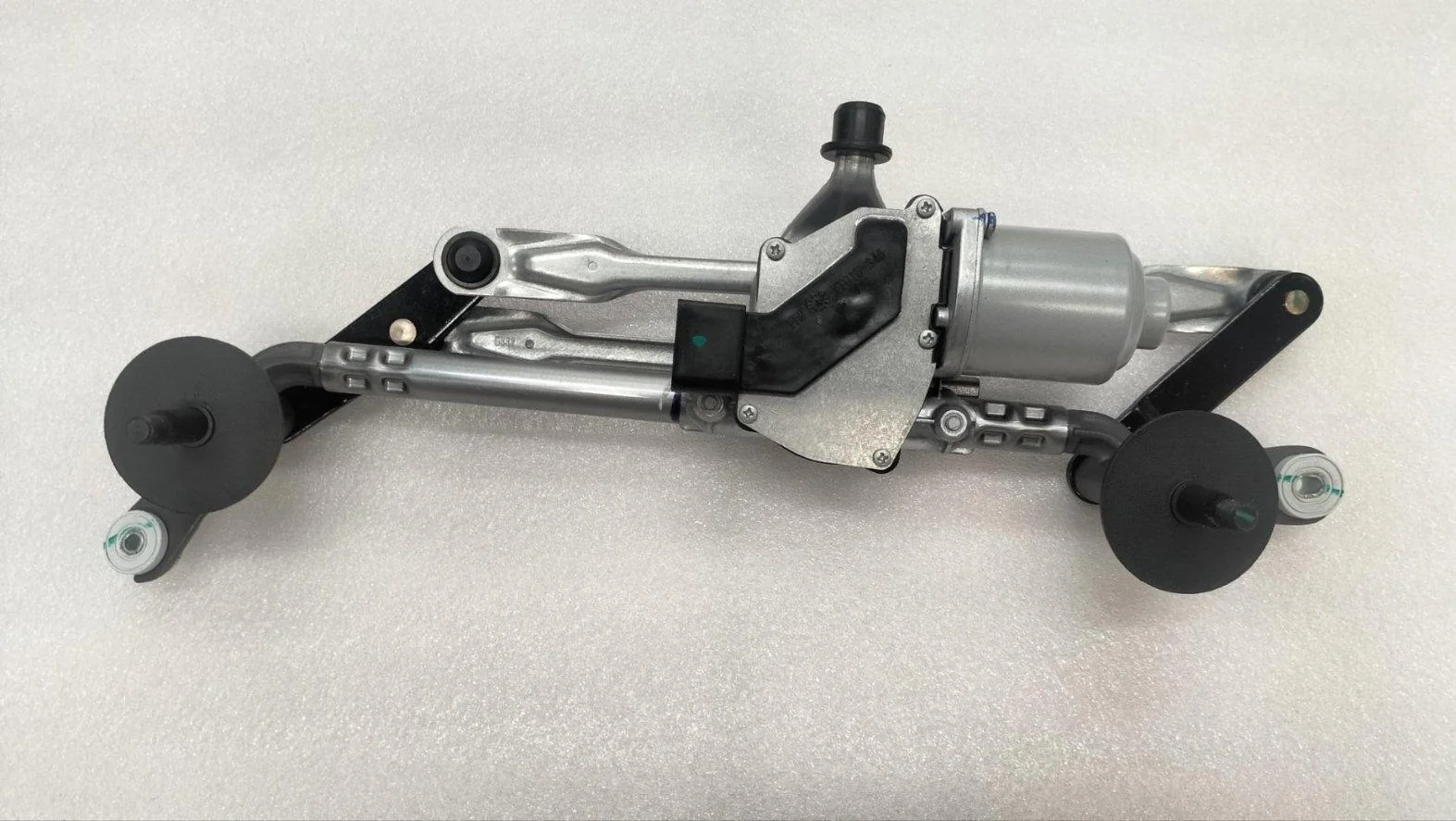 BYD Dolphin Front Wiper Drive System Assembly EM2EU-5205300