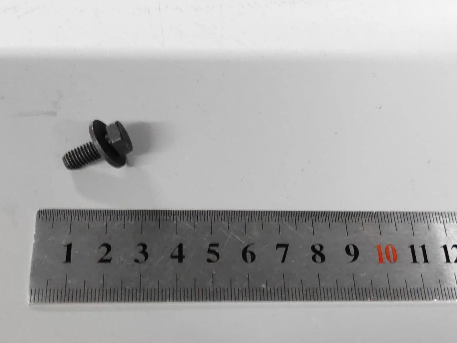 BYD Dolphin Hex Head Bolt And Flat Washer Combination BYDQ1400616T1F62K