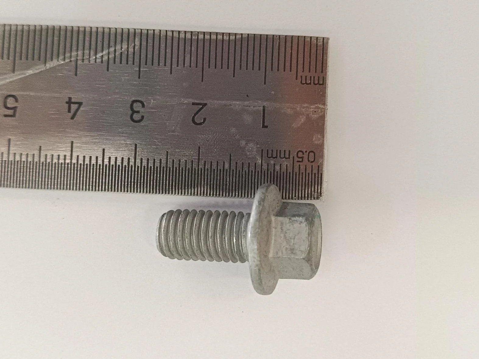 BYD Dolphin Hexagonal Flange Bolt Q1840816TF61HP1.25