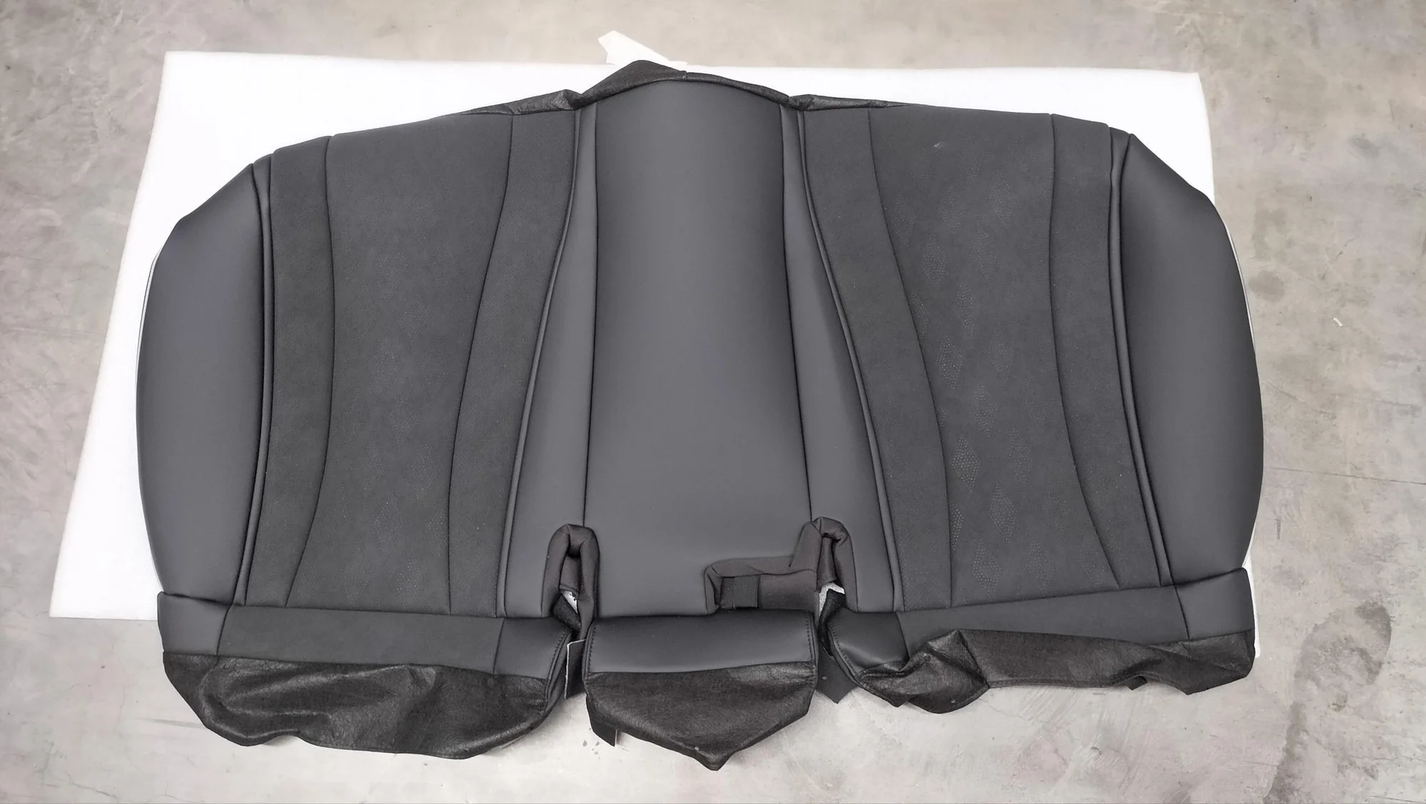 BYD Dolphin Rear Left Seat Cushion Cover Assembly - Gray EM2E-7002010-00HAJ