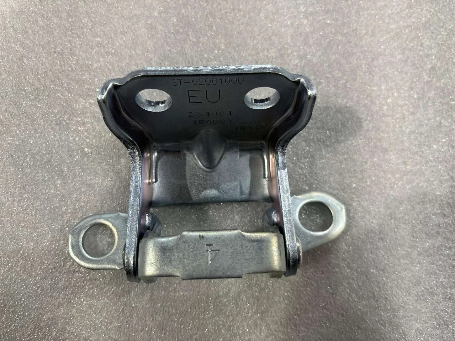 BYD Dolphin Upper Hinge Assembly Of Rear Left Door ST-6206100U