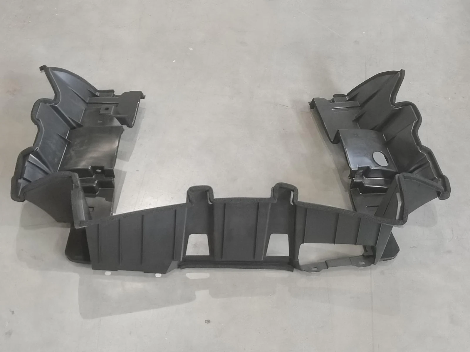 Fully Enclosed Deflector Plate for BYD SONG PLUS