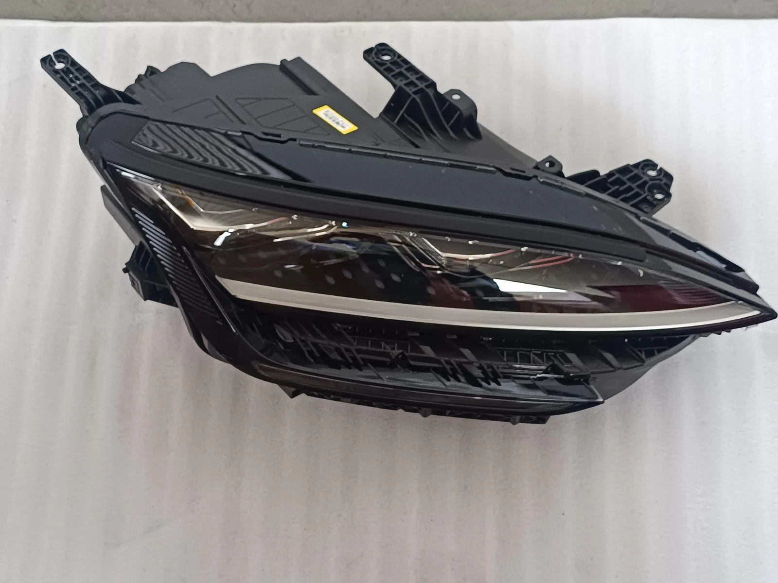 Headlamp Assy - RH for BYD SONG PLUS
