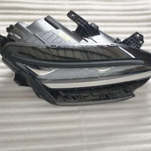 Headlamp - RH for BYD SONG PLUS