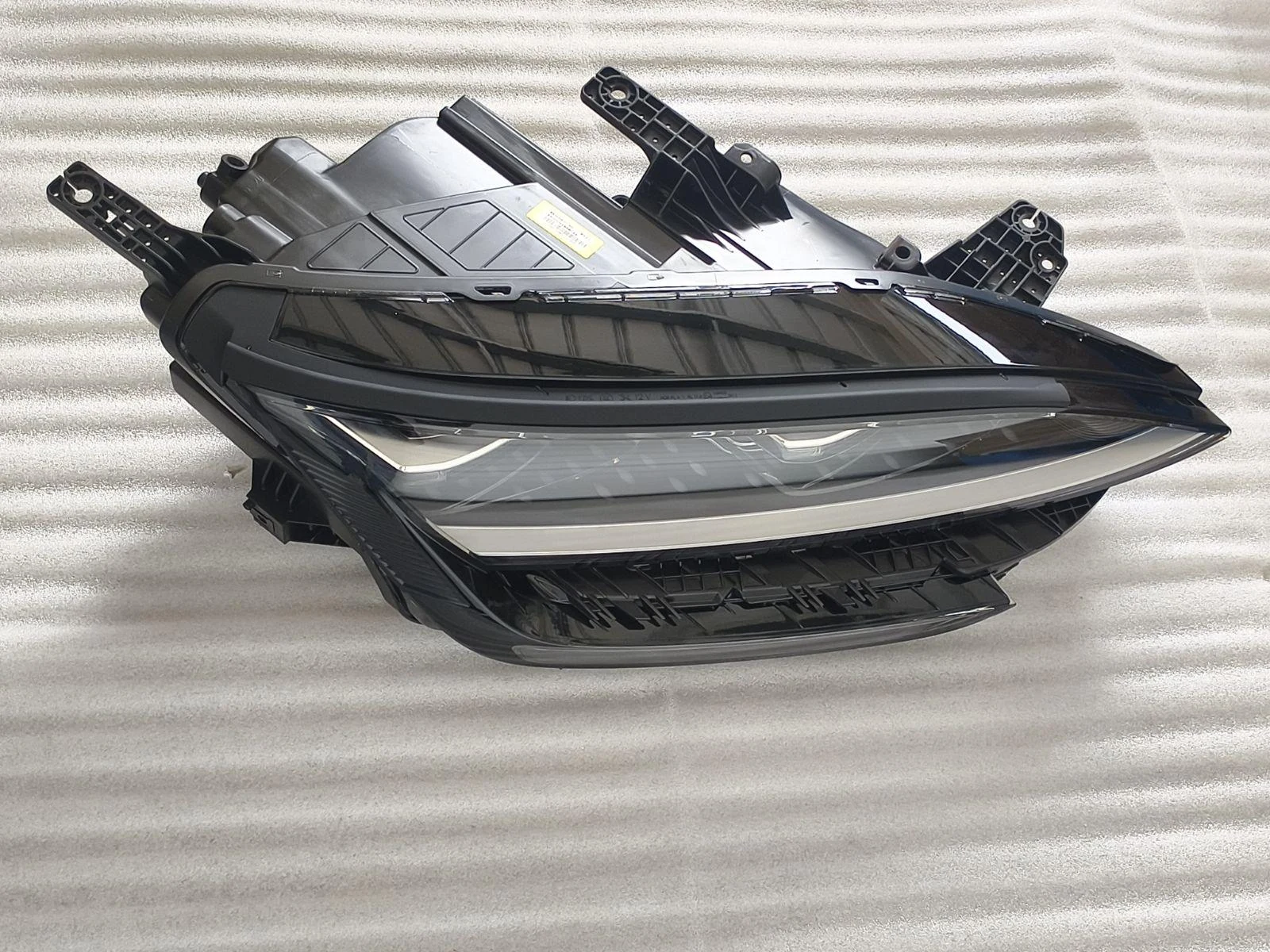 Headlamp - RH for BYD SONG PLUS