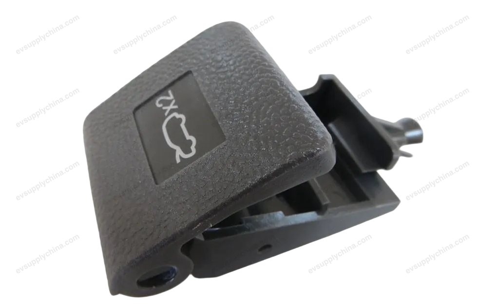 Front hood open for BYD TANG