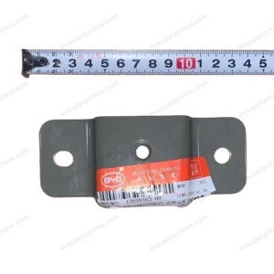 Right rear mounting plate of front cross beam of front cabin for BYD TANG