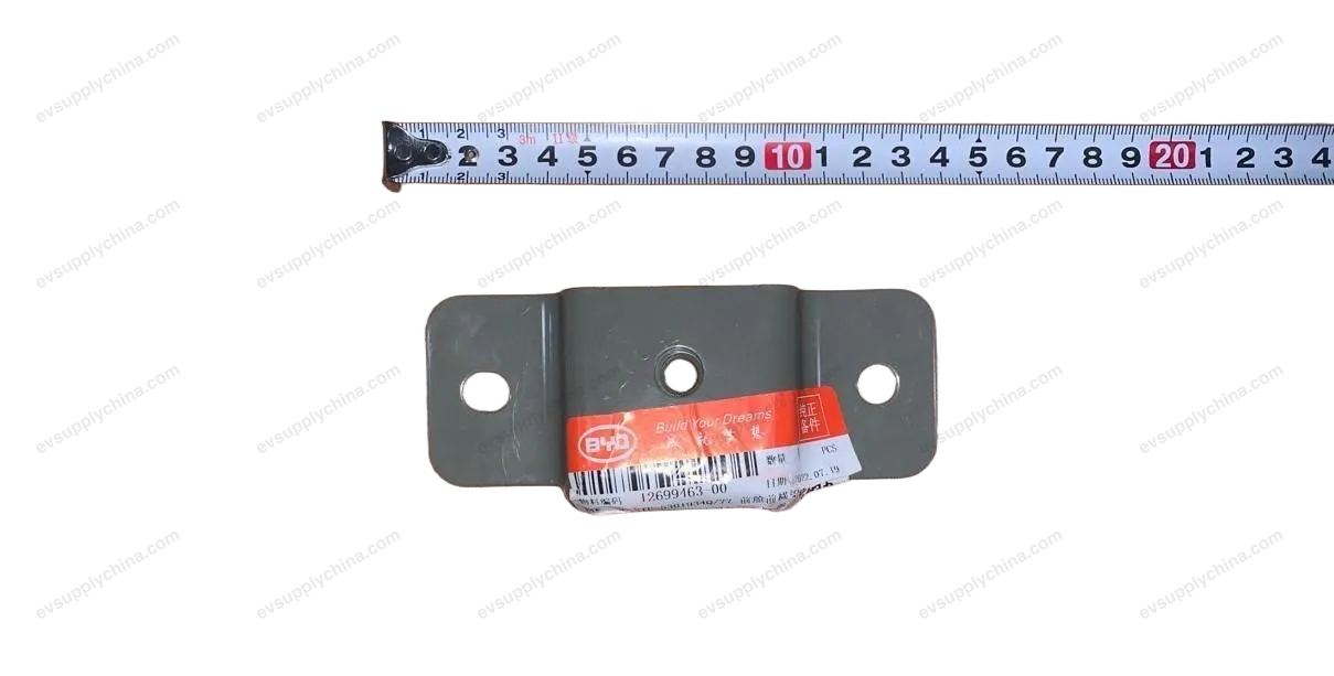 Right rear mounting plate of front cross beam of front cabin for BYD TANG