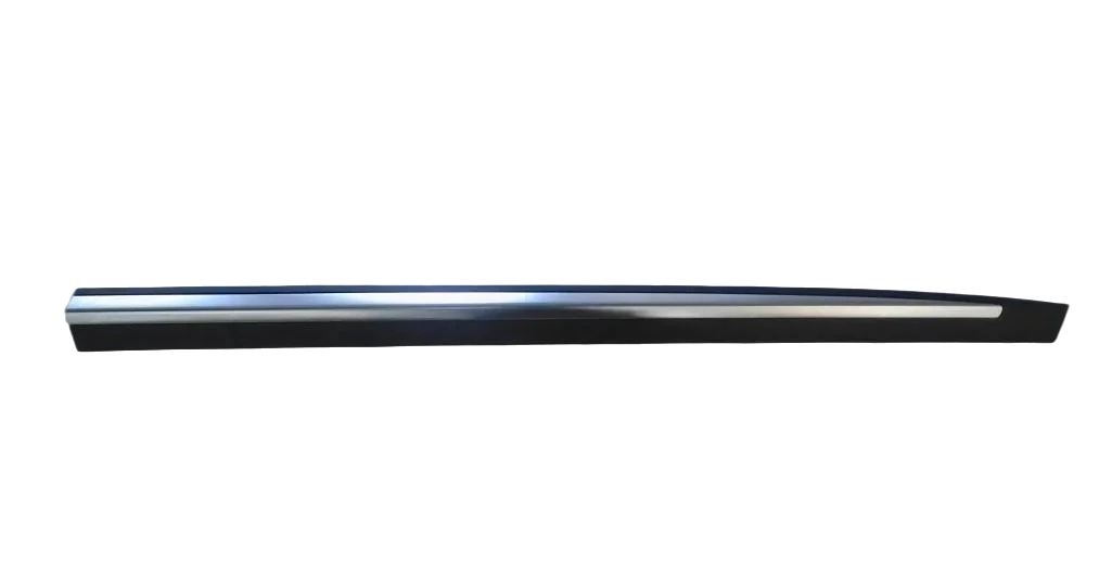 Right front door trim assembly - standard black for BYD TANG