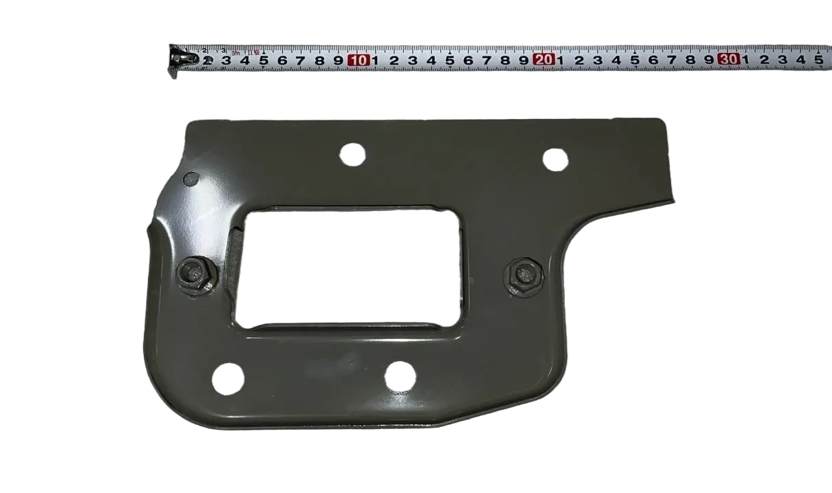 Front anti-collision beam right mounting plate for BYD TANG