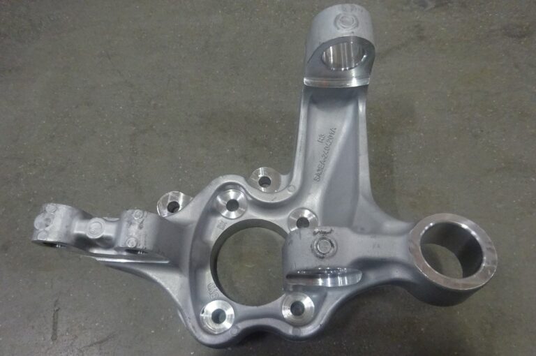 Rear Knuckle (RH) – 13514919-00