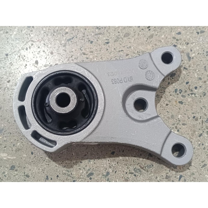 Right Powertrain Mount BYD 15785072-00