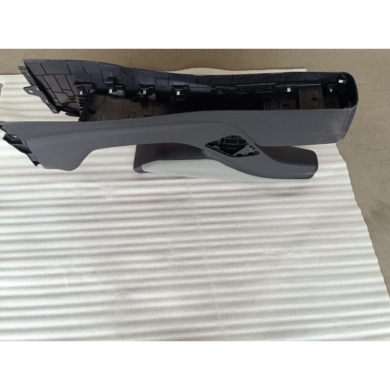 Auxiliary Centre Console Housing - Grey BYD 15843762-00