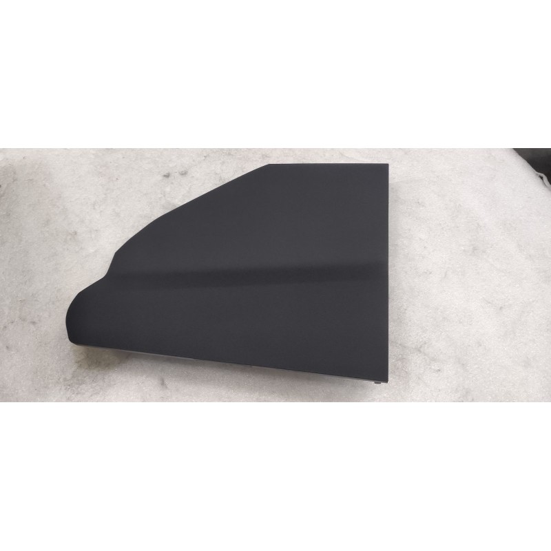 Right Front Auxiliary Console Trim BYD 15936762-00