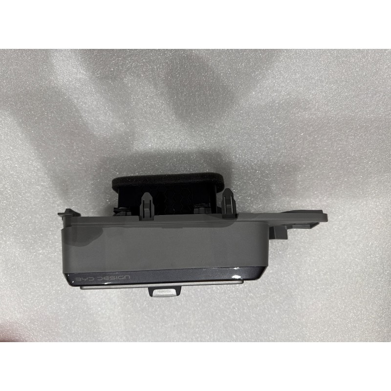 Left Dashboard Air Vent - Grey BYD 16043799-00