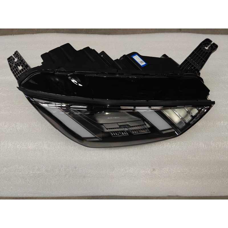 Right Headlight Assembly BYD 16363668-00