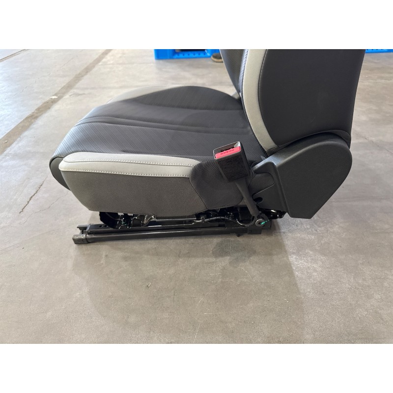 Front Passenger Seat Subassembly - Grey BYD 16671290-00