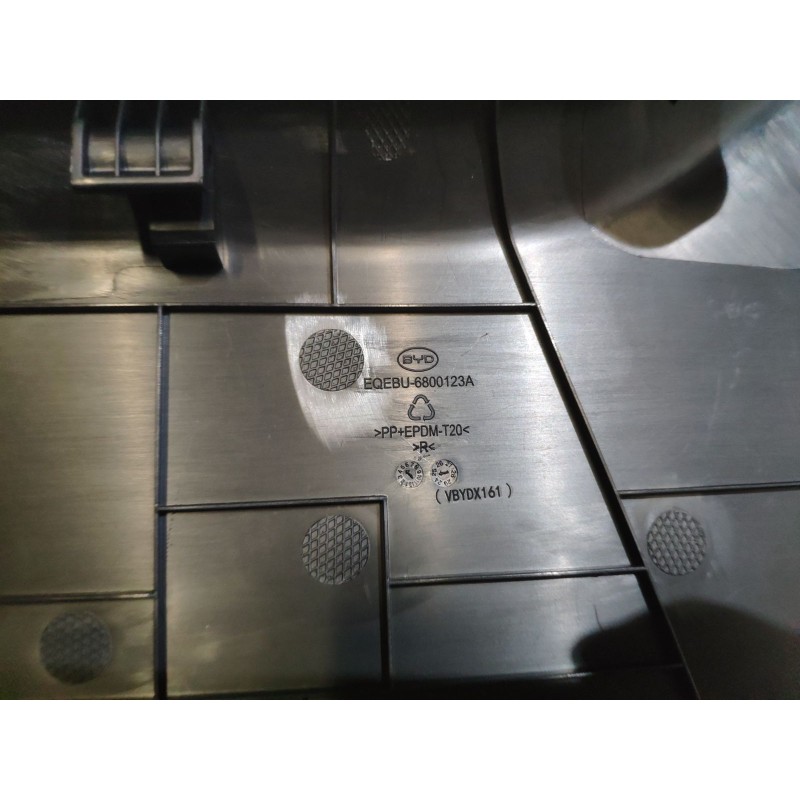 Right Front Seat Right Shield BYD 18810824-00