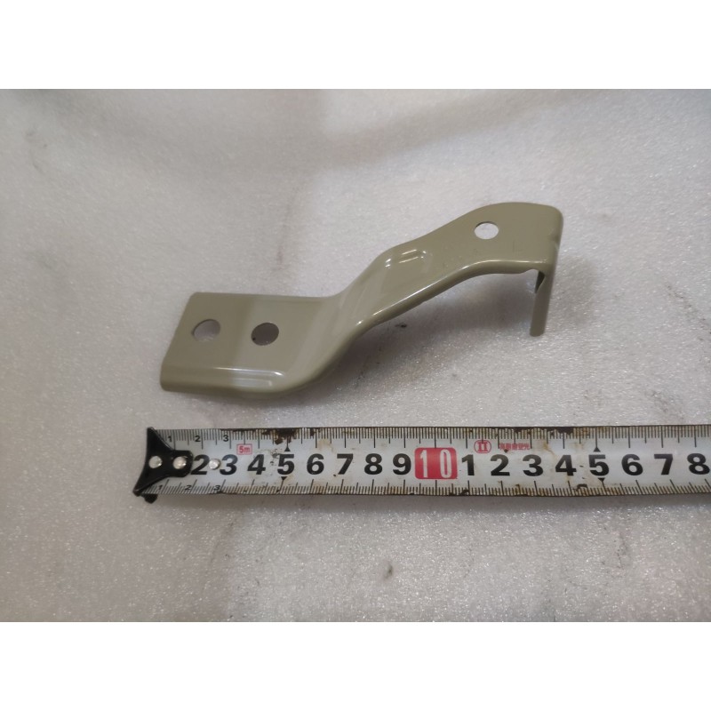 Left Fender Upper Middle Mounting Bracket BYD 19945817-00