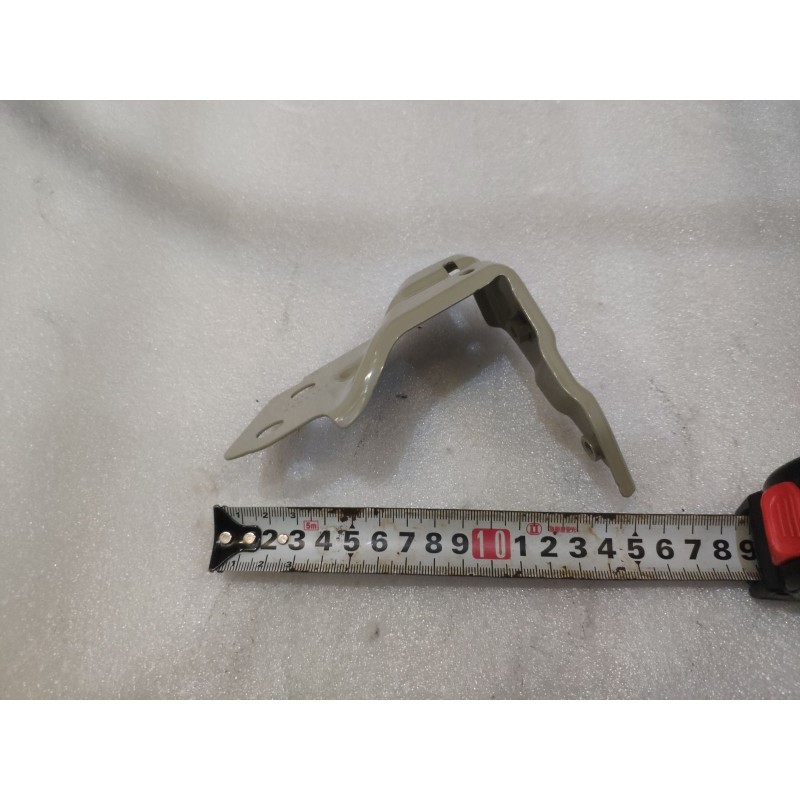 Right Fender Front Mounting Bracket BYD 19945827-00