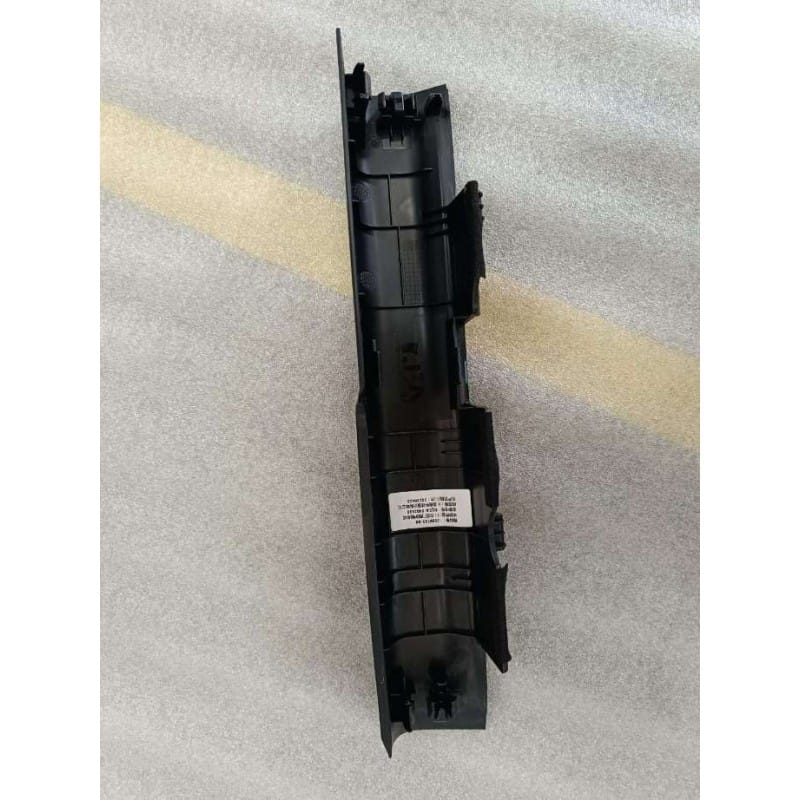 Left rear door sill guard assembly BYD 13589733-00