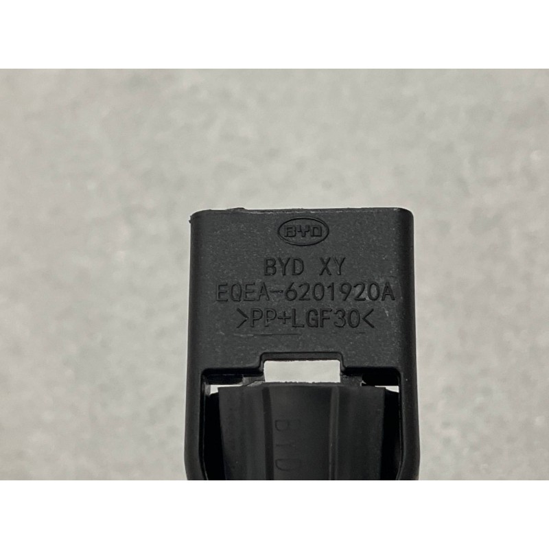 Left rear door post and slot assembly BYD 15878611-00