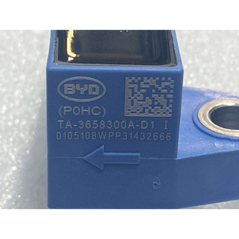 Front Collision Sensor I | BYD 12464821-00 | Additional view 3