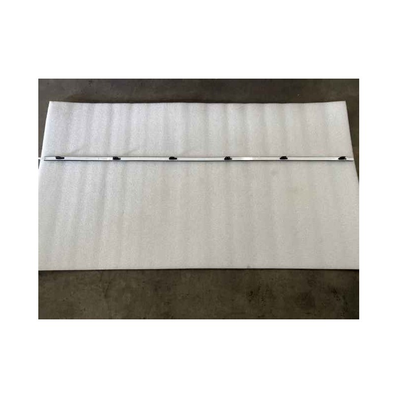 Front Right Door Trim Strip Assembly - Black | BYD 13235049-00 | Additional view 2