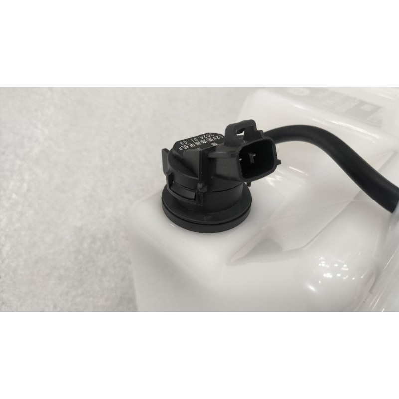 BYD King DM-i / Destroyer 05 Windshield Washer Reservoir and Pump HAD-5207110 | BYD KING DM-i / DESTROYER 05 | 12225793-00