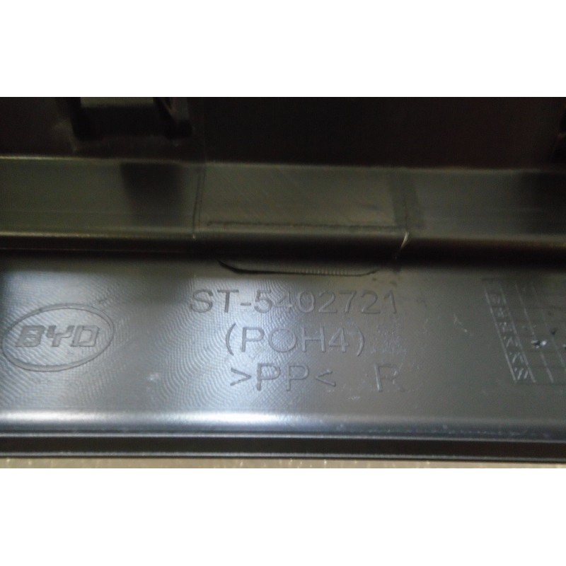 BYD TANG Right front door trim assembly - standard black ST-5402720-D1B0 | BYD TANG / TANG EV | 12702625-00