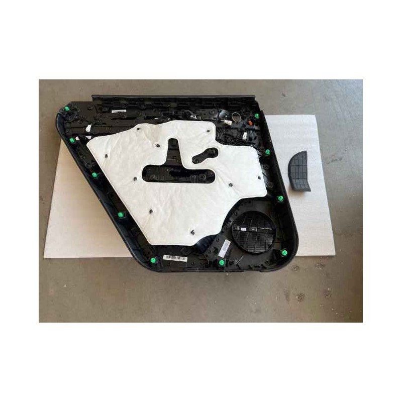 BYD TANG Right rear door guard plate assembly - red rabbit brown STHA-6202200B-D2ZL | BYD TANG / TANG EV | 13138787-00
